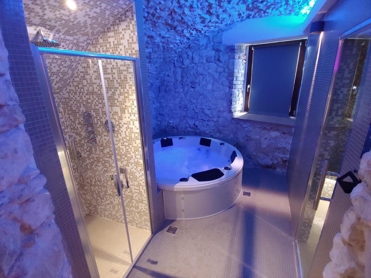 Castello Di Fagnano -Albergo Diffuso & Spa Fagnano Alto Eksteriør billede